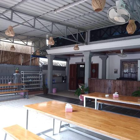 Funny Backpacker Hostel Luang Prabang Exterior photo