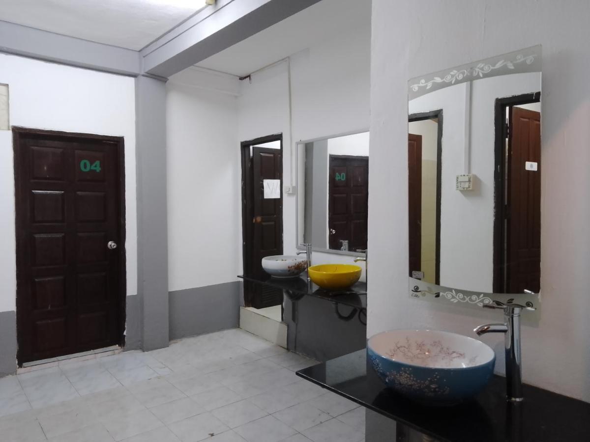Funny Backpacker Hostel Luang Prabang Exterior photo